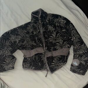 NIKE furry jacket (S)